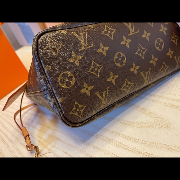 Authentic Louis Vuitton PM limited edition Neverfull - Picture 7 of 10